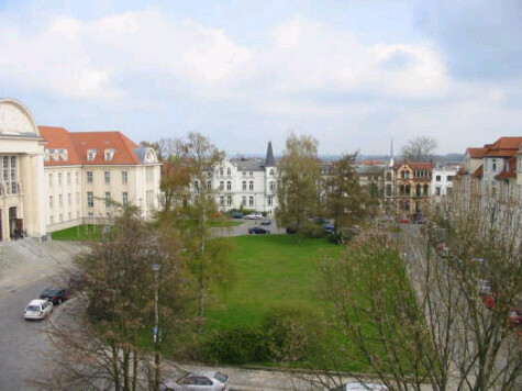Blick auf den Demmlerplatz