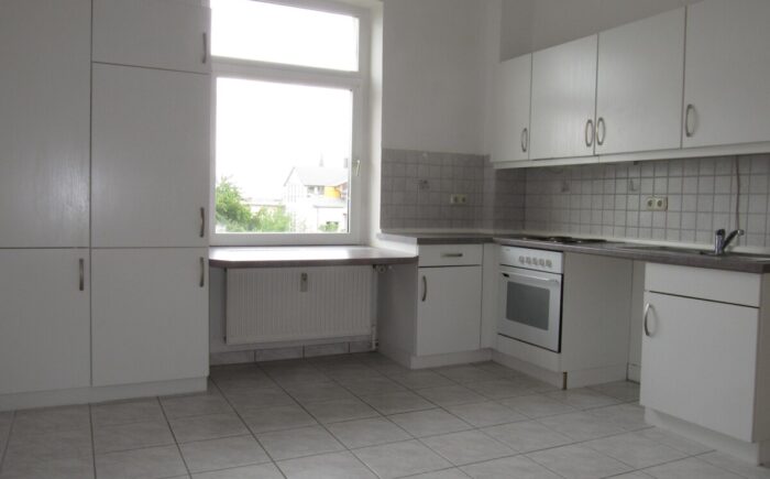 Wohnküche mit Einbauküche